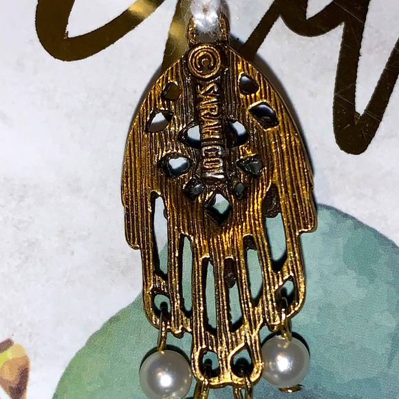 ๐งฟ2/$15๐งฟ Sarah Coventry Jade & Pearl Dreamcatcher Charm - Picture 8 of 13